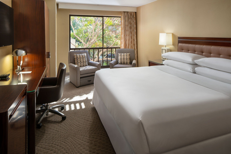 Bedroom 4, Sheraton Palo Alto Hotel, Santa Clara