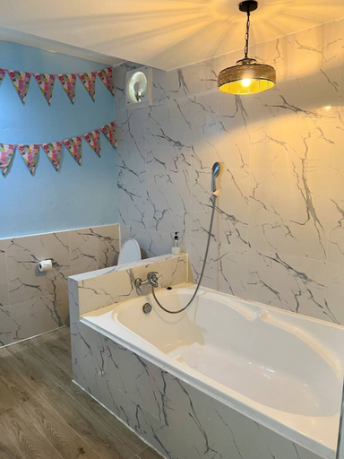 Bathroom, Lux Inn, Thanyaburi