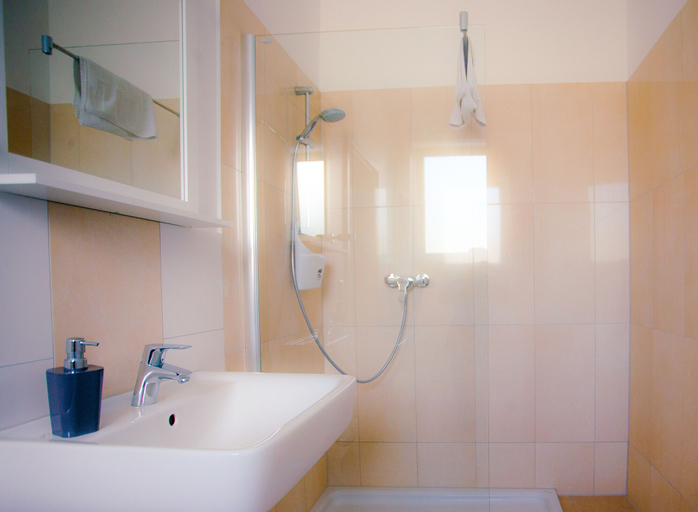 Bathroom 4, Boardinghotel Heidelberg, Heidelberg