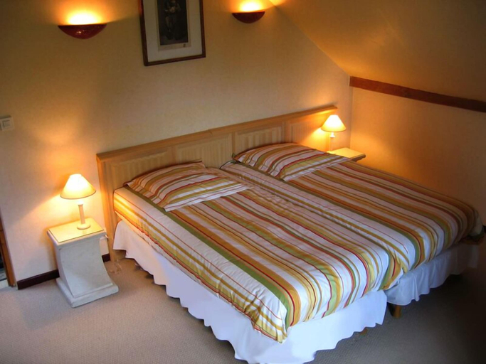 Bedroom 2, Chambres d'Hôtes La Poirière, Maine-et-Loire