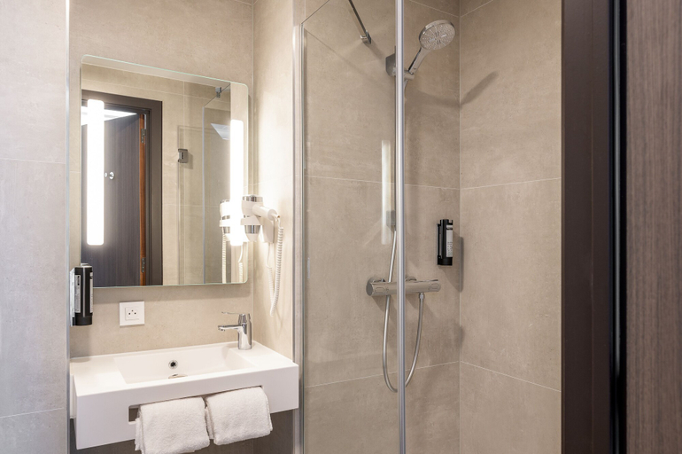 Bathroom 5, B&B HOTEL Mechelen, Antwerpen