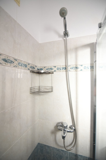 Bathroom 5, Blue Fish Apartments, South Aegean