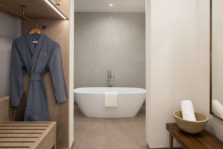 Bathroom 5, Canopy by Hilton West Palm Beach Downtown, Palm Beach