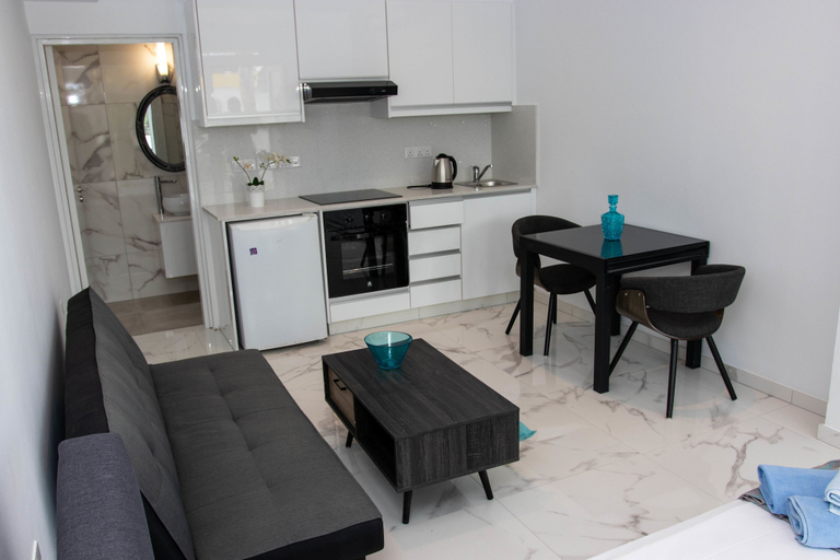 Others 5, Nissi 49 Apartments