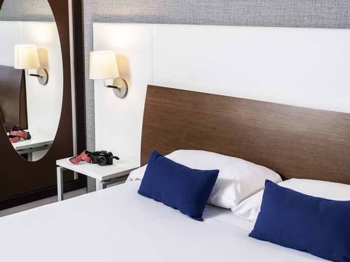 Bedroom 4, ibis Styles A Coruna, A Coruña