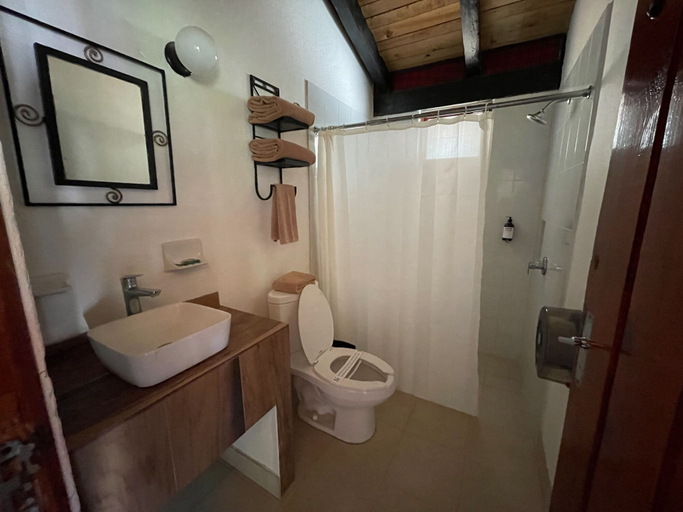 Bathroom 3, Monteverde Hotel de Cabañas, Mazamitla