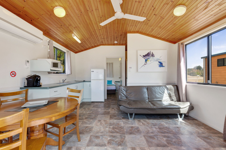 Others 5, Tasman Holiday Parks - Fisherman's Beach, Livingstone - Pt B