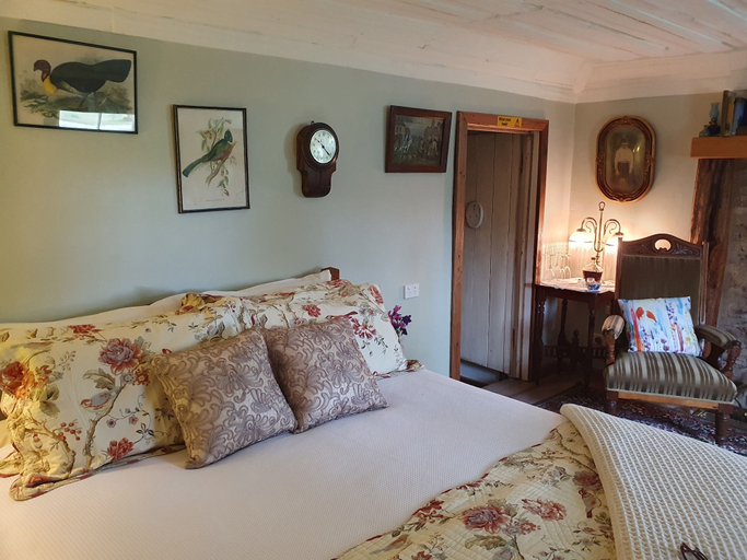 Bedroom 2, Belmont Homestead, Glamorgan-Spring Bay