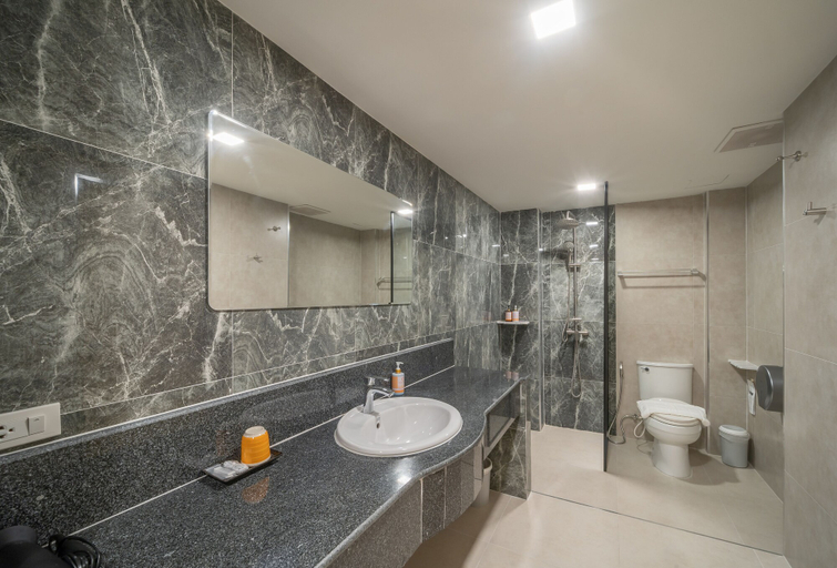 Bathroom 4, The Space Hotel Lampang, Muang Lampang