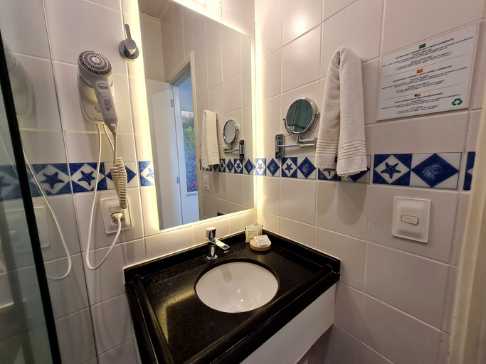 Bathroom 5, Belle Arti Pousada, Florianopolis