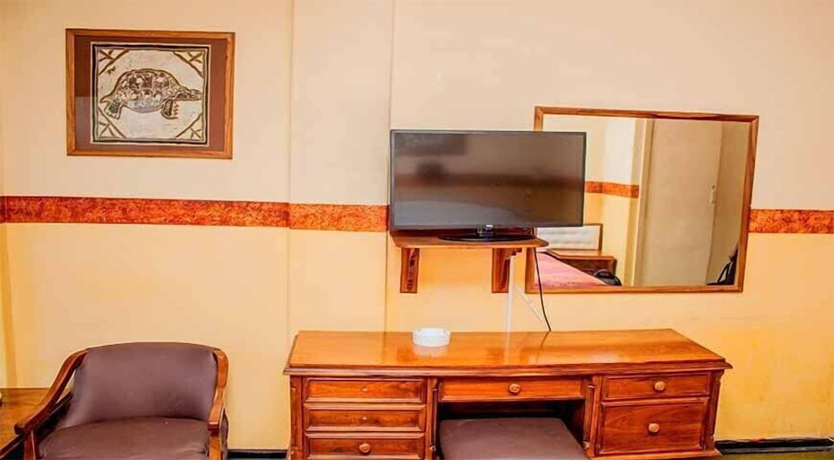 Others 4, The Grey's Inn, Bulawayo