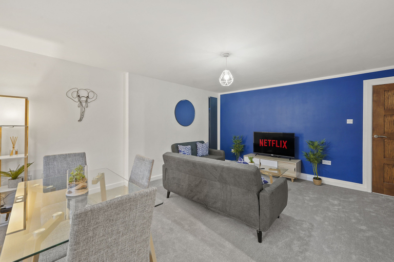 Others 3, Beautiful 2 Bed Flat in Barnet, London