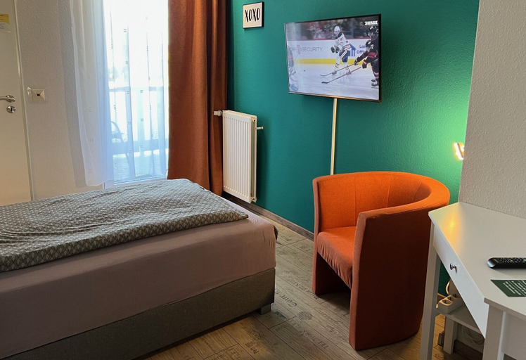 Bedroom 4, Hotel am Thermalbad, Schaumburg
