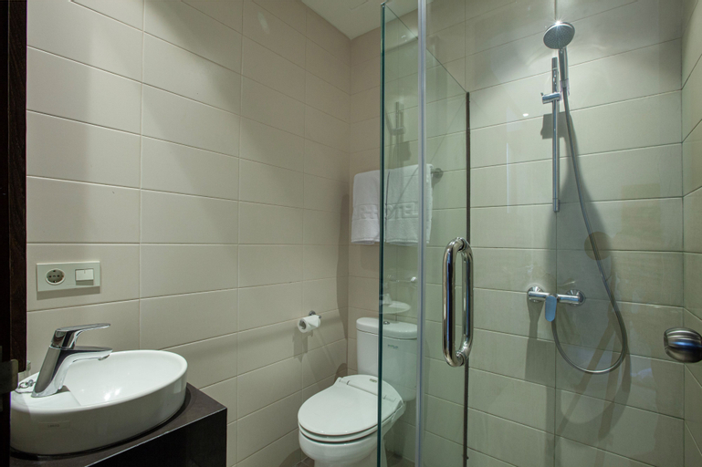 Bathroom 5