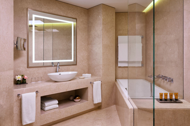 Bathroom 5, Excelsior Hotel Gallia, a Luxury Collection Hotel, Milan, Milano