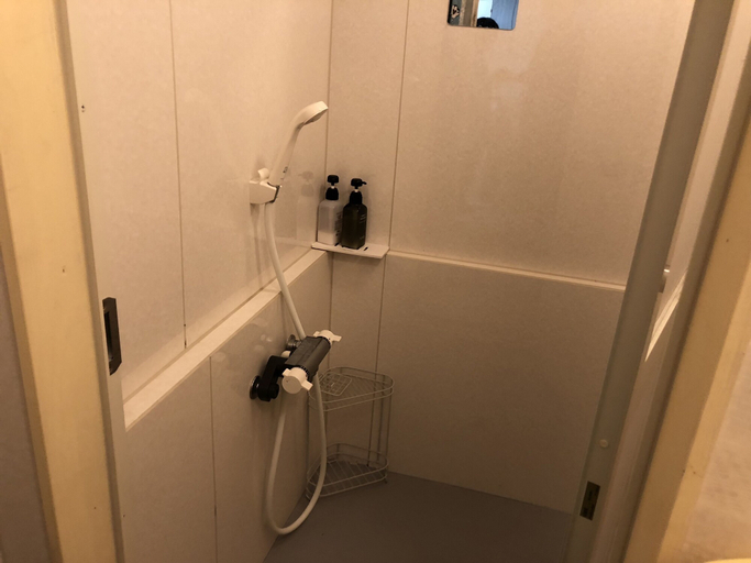 Bathroom 5, Business Hotel Tenmonkan Park - Hostel, Kagoshima