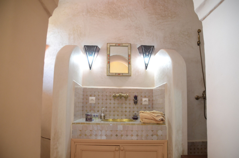 Bathroom 2