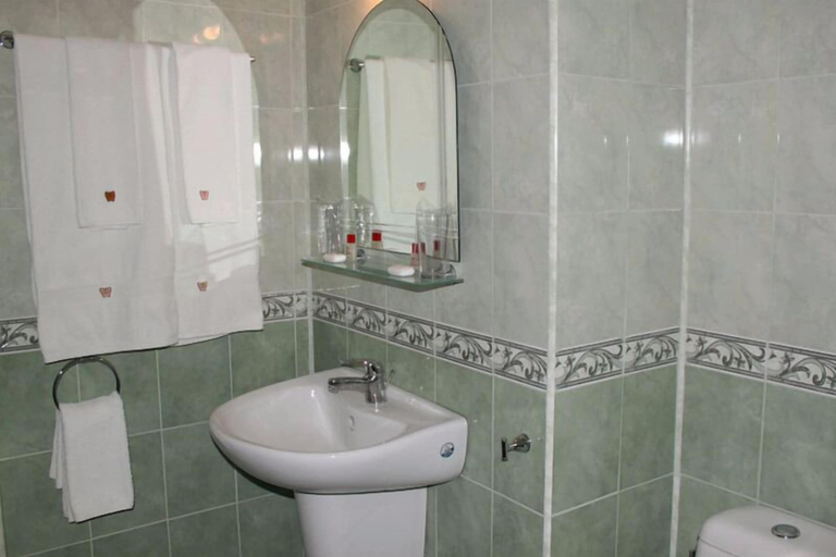 Bathroom 4, Alafrangite Hotel, Plovdiv