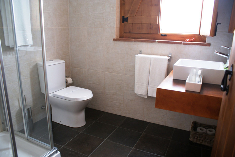 Bathroom, Herdade dos Castelejos, Castro Verde