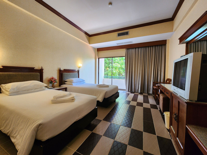 Bedroom 13