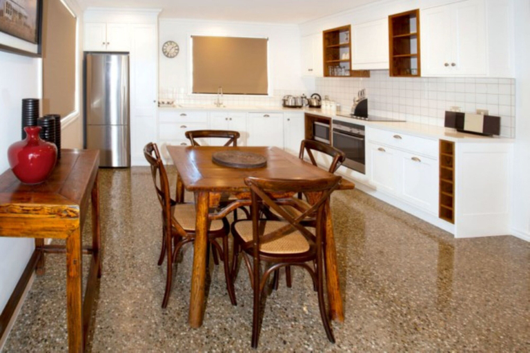 Others 5, Pembroke Villa, Queenstown-Lakes
