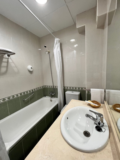 Bathroom 5, Hotel Las Tablas, Ciudad Real