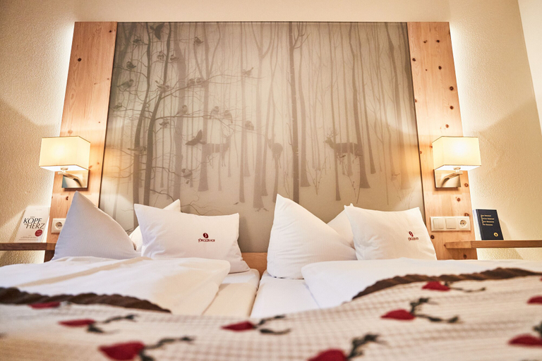 Bedroom 2, Ferienhotel Jörglerhof, Schwaz