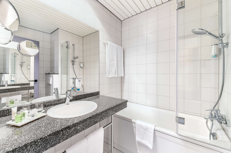 Bathroom 4, NH Weinheim, Rhein-Neckar-Kreis