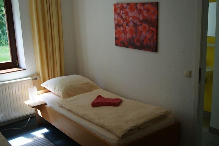 Bedroom 3, Zimmerfrei, Wuppertal