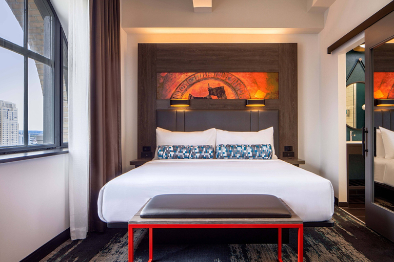 Bedroom 3, Aloft by Marriott Philadelphia Downtown, Philadelphia
