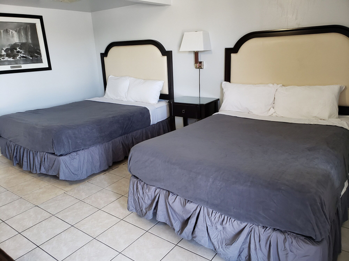 Bedroom 3, Niagara Falls Courtside Inn, Niagara