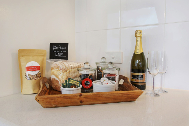Food & Drinks, Beyond Bliss - Guesthouse 2, Alpine - East