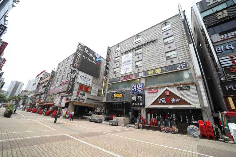 Others 5, Hotel Via, Hwaseong
