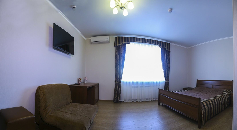 Others 5, Hotel Kruiz, Krasnodar gorsovet