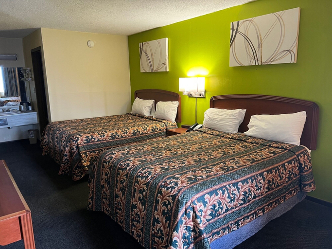 Bedroom 3, Lebanon Inn Motel, Warren