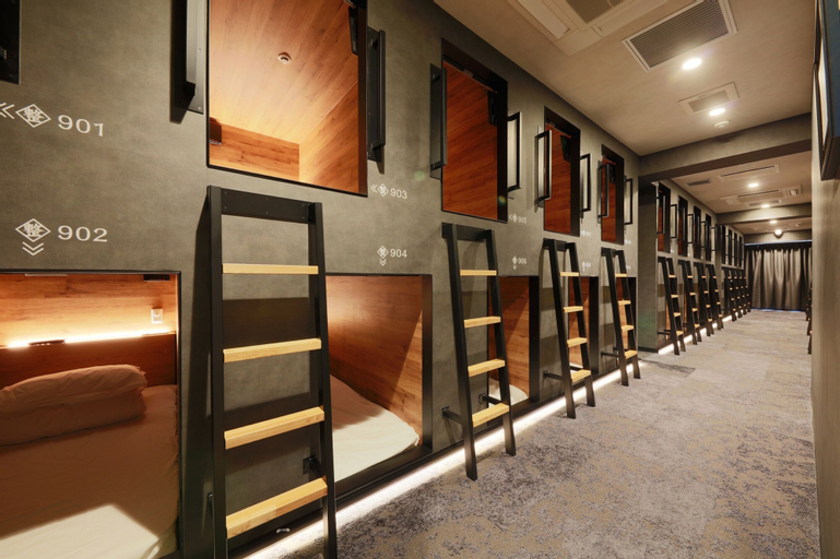 Rembrandt Cabin and Spa Shimbashi - Caters to Men, Minato