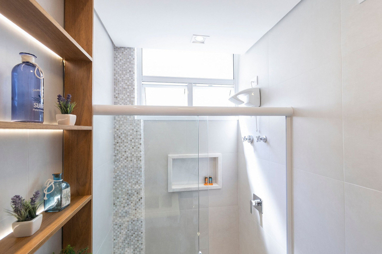 Bathroom 3, Estúdio Moderno com AC e Wi-fi, São Paulo