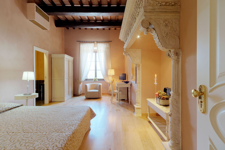 Bedroom 18
