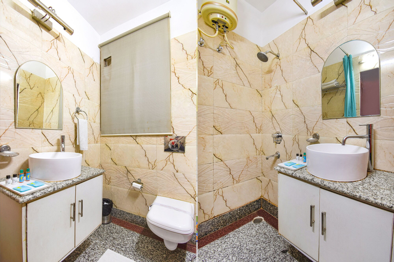 Bathroom 11