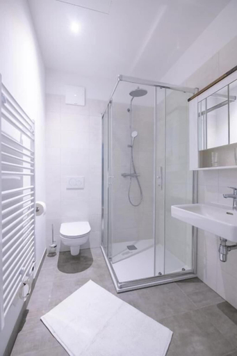 Bathroom, Chalet am Schneeberg See, Neunkirchen
