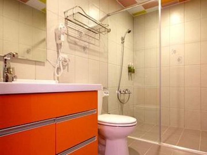 Bathroom 5, Starburst B&B, Yilan