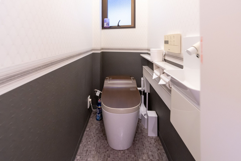 Bathroom 3, NAOMI, Osaka