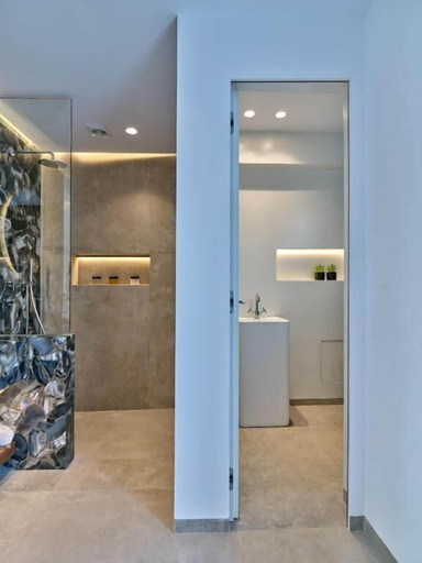 Bathroom 4, Empire Luxury Villas, South Aegean
