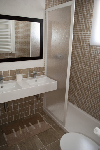 Bathroom 3, Residencial Massana, Teruel