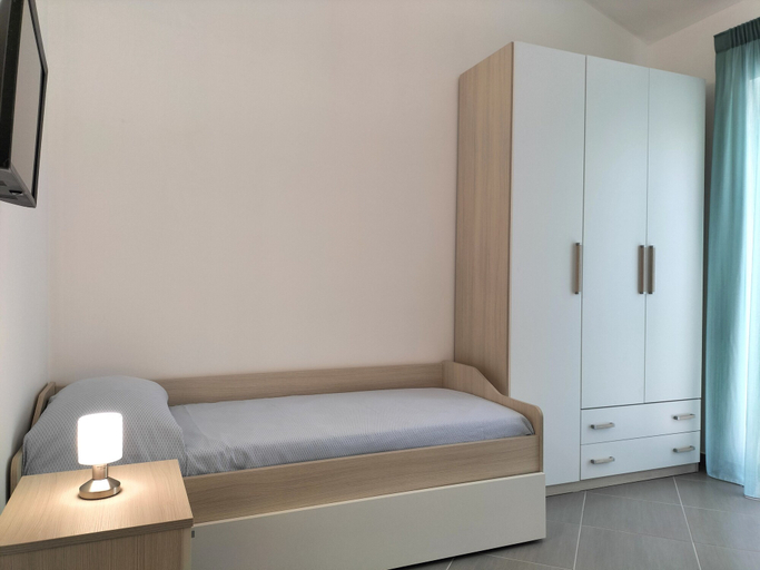 Bedroom 4, Icaro Apartments, Messina