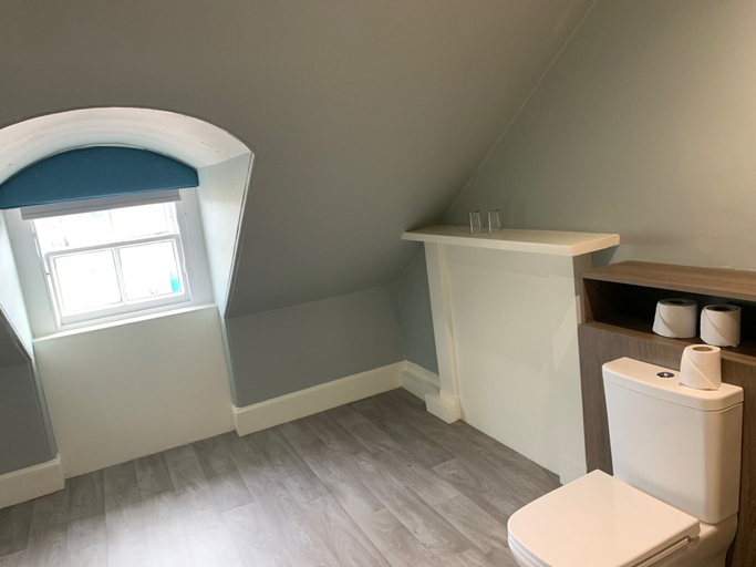 Bathroom 5, The Royal Hotel, Moray