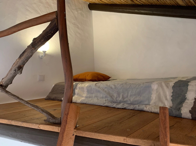 Bedroom 3, Casas de Campo do Castro da Cola, Ourique