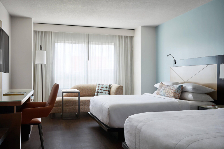 Bedroom 4, Marriott Orlando Downtown, Orange