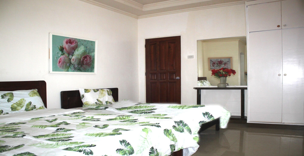 Bedroom 2, Liezel's B&B, Palompon