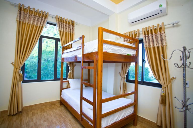 Bedroom 3, Co Cuc Hotel - Hostel, Bố Trạch